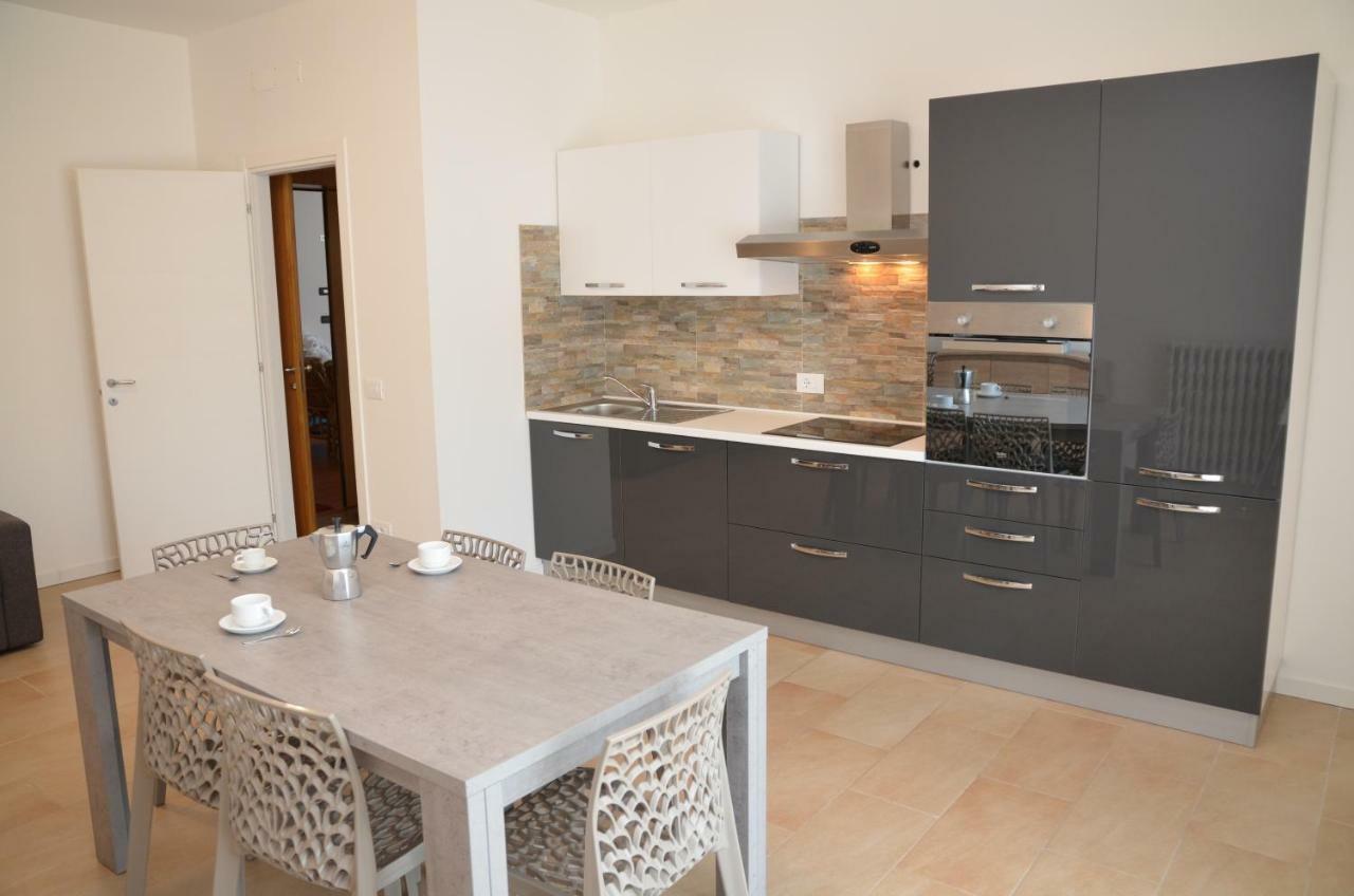 Trilocale Palazzo Garda Apartment Garda  Ngoại thất bức ảnh
