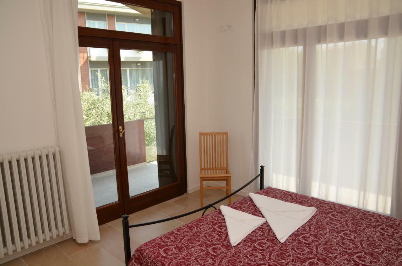 Trilocale Palazzo Garda Apartment Garda  Ngoại thất bức ảnh